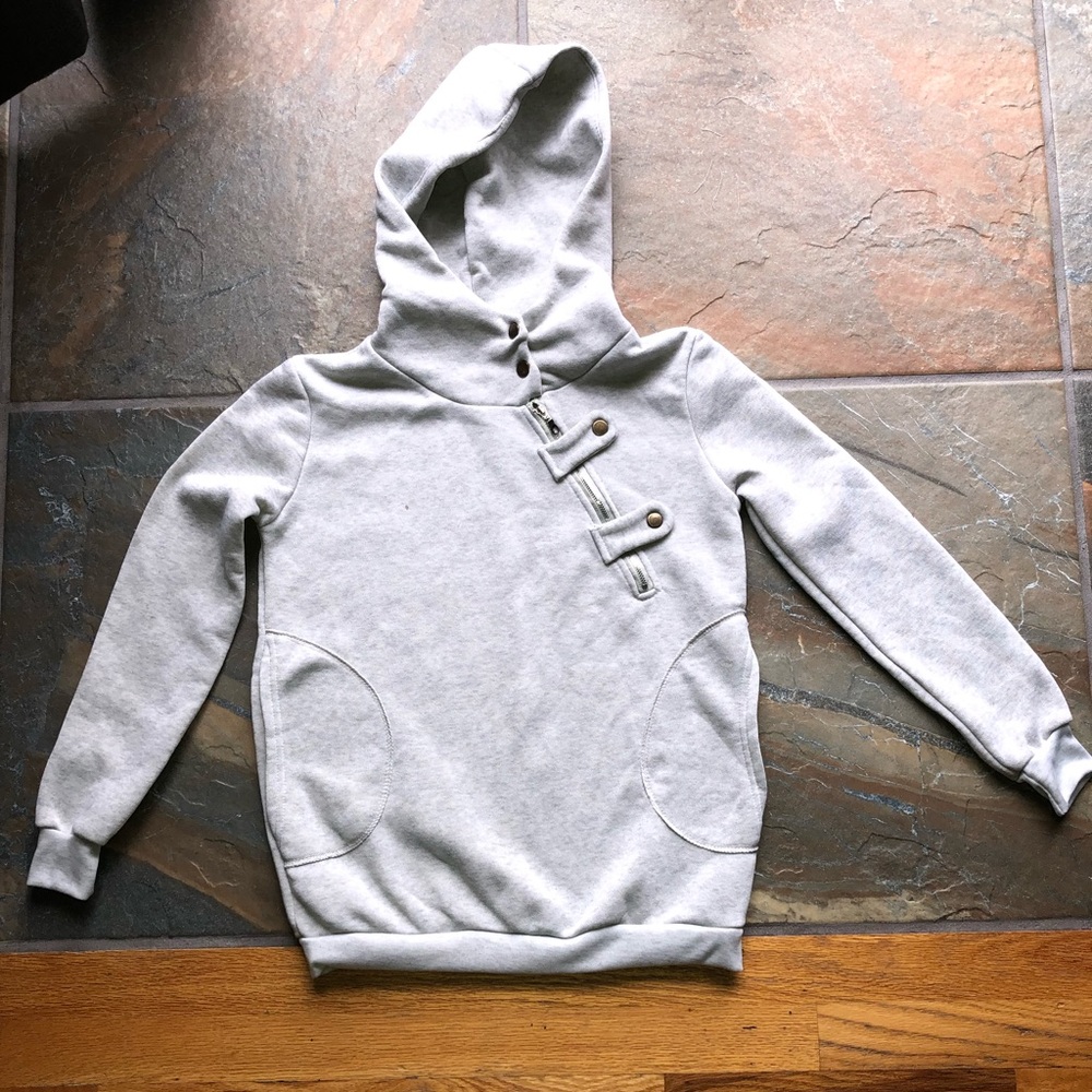 Women’s Stylish Grey Hoodie with Brass Accents